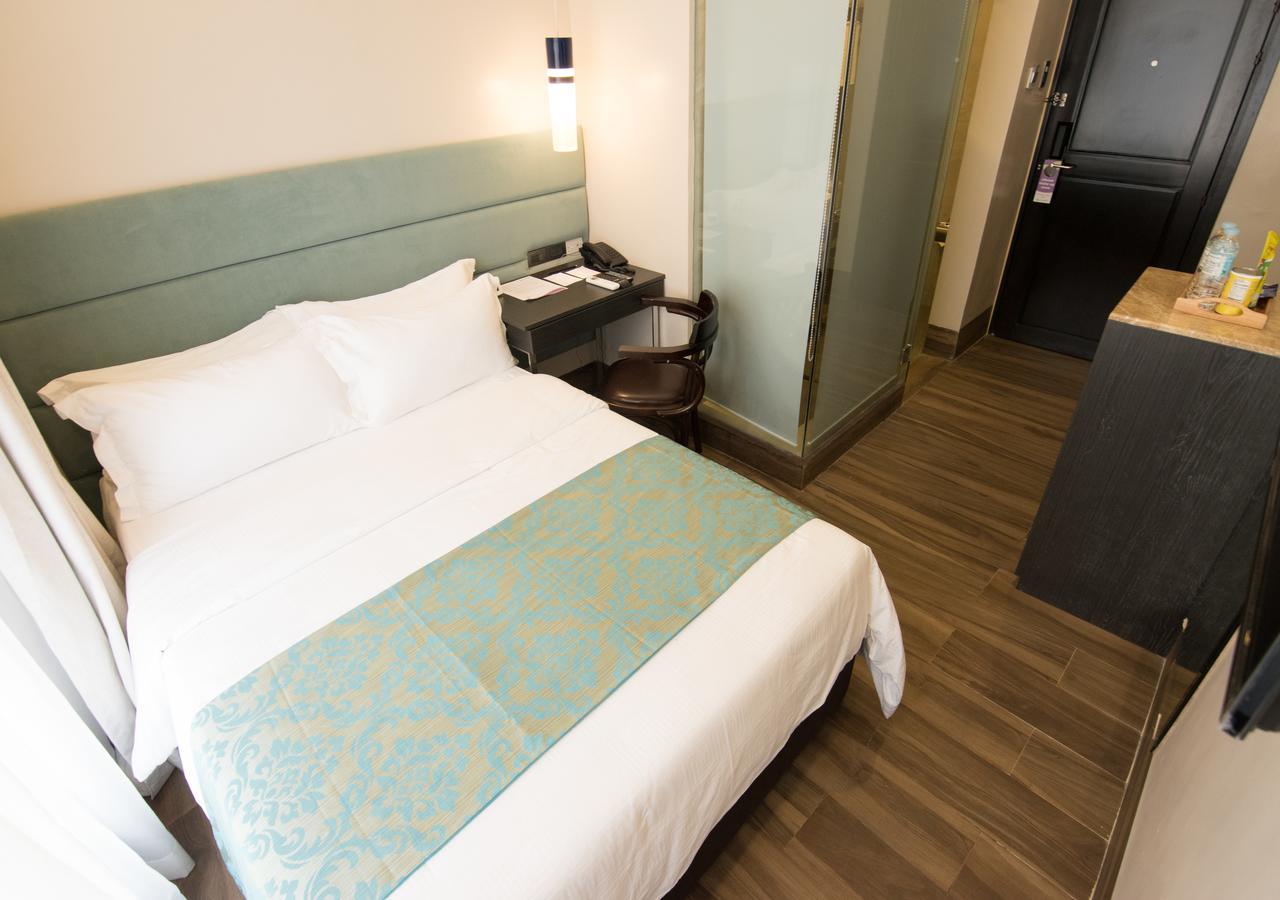 Goldberry Lite Hotel Iloilo Extérieur photo