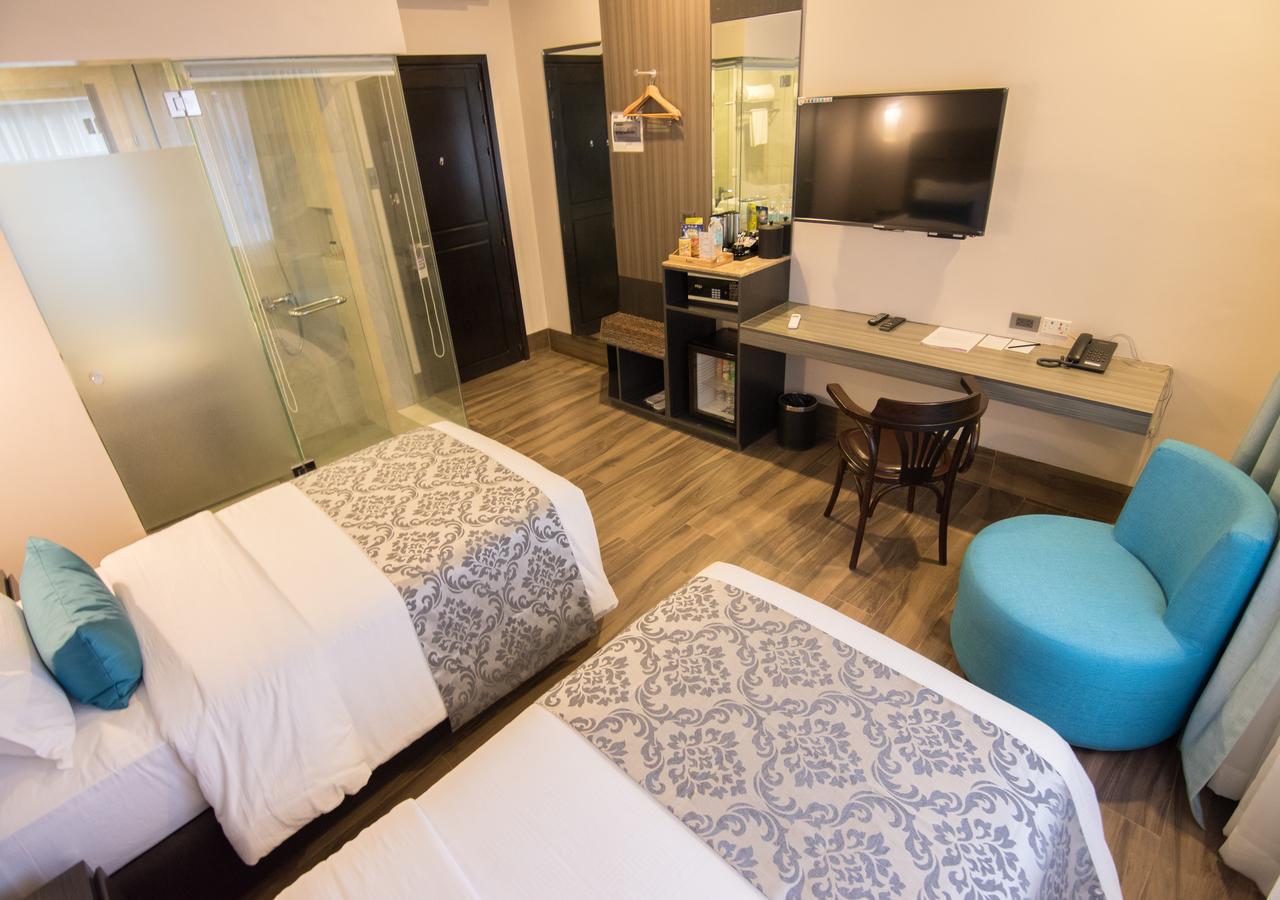 Goldberry Lite Hotel Iloilo Extérieur photo