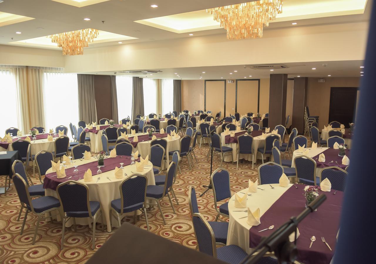 Goldberry Lite Hotel Iloilo Extérieur photo
