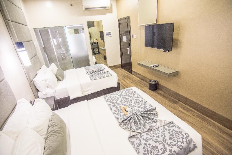 Goldberry Lite Hotel Iloilo Extérieur photo